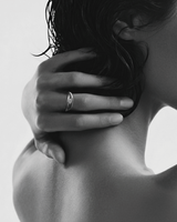 Anillo Juana de oro blanco 18K y diamante talla marquise